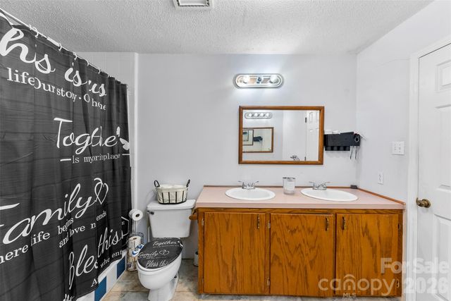 1304 Cambridge Drive, Shelby, NC 28152