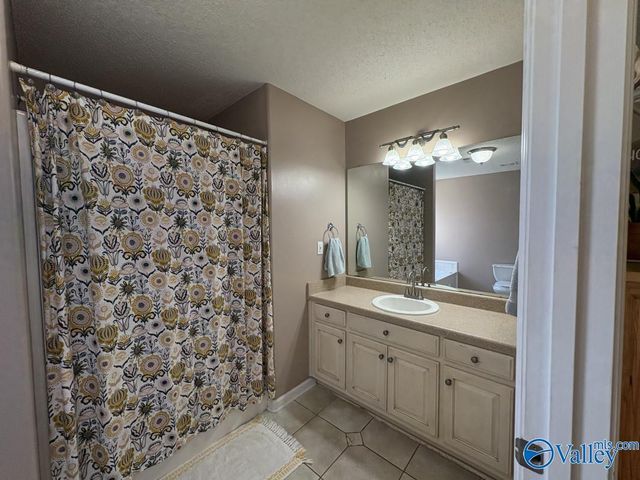 17366 Jameson Drive, Harvest, AL 35749
