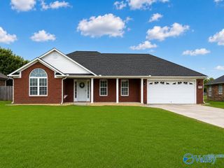 17366 Jameson Drive, Harvest, AL 35749
