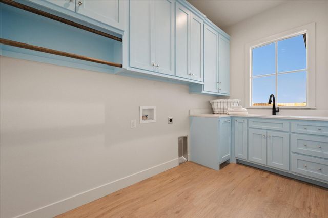 1105 Savannah Drive, New Home, TX 79383