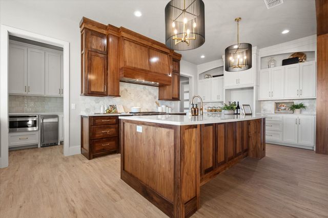 1105 Savannah Drive, New Home, TX 79383