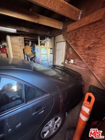 20 -22 Breeze Avenue, Venice, CA 90291