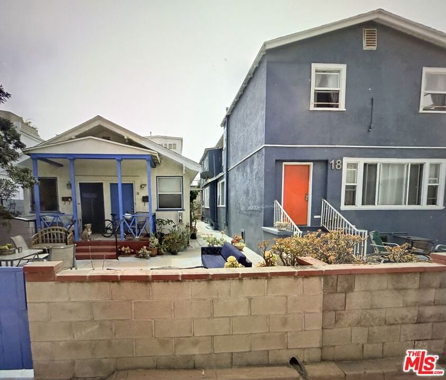20 -22 Breeze Avenue, Venice, CA 90291