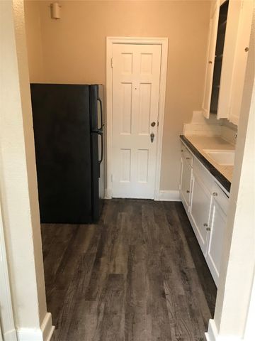 5800 Vickery Boulevard 4, Dallas, TX 75206