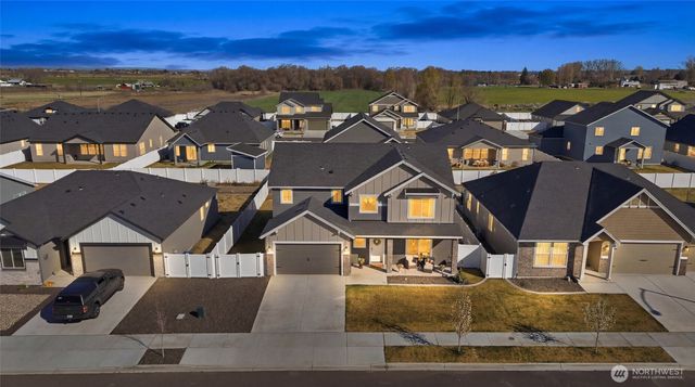 4724 W Junco Street, Moses Lake, WA 98837