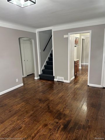 171 Bassett Street, Pontiac, MI 48341
