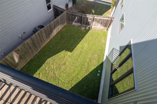 6021 Seville DR, Austin, TX 78724