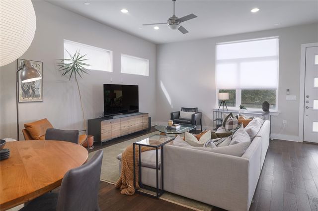 6021 Seville DR, Austin, TX 78724