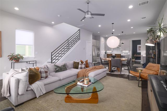 6021 Seville DR, Austin, TX 78724