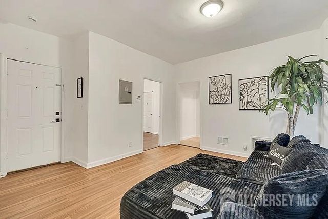 110 17th Street, East Orange, NJ 07017