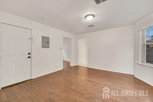 110 17th Street, East Orange, NJ 07017
