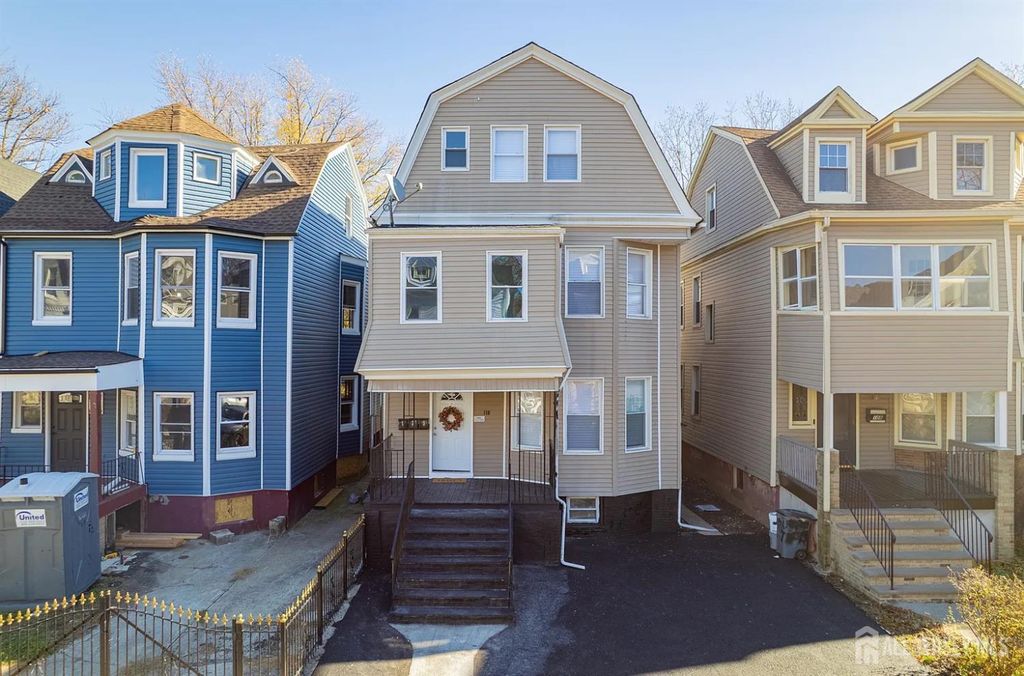 110 17th Street, East Orange, NJ 07017