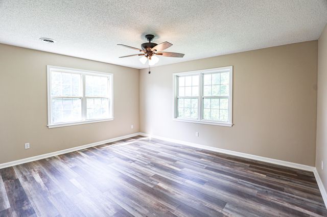 905 Stonebrook Court, Paducah, KY 42003