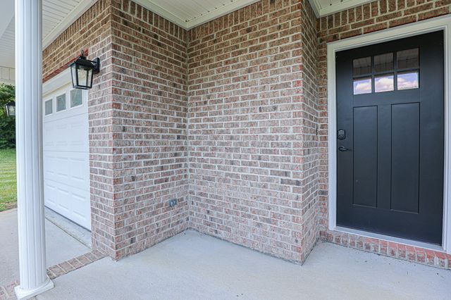 905 Stonebrook Court, Paducah, KY 42003