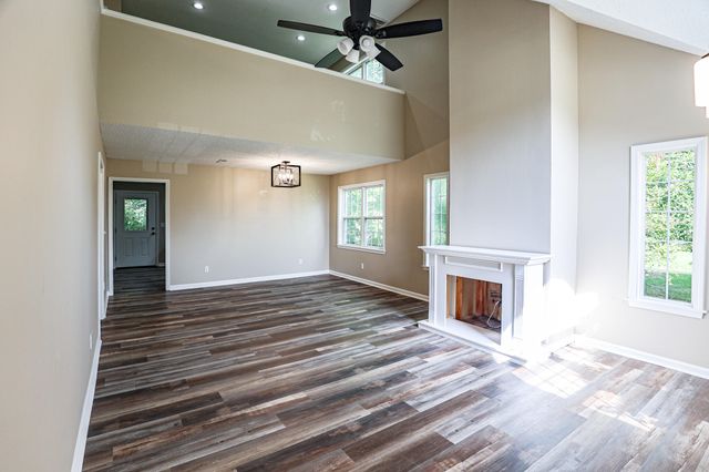 905 Stonebrook Court, Paducah, KY 42003