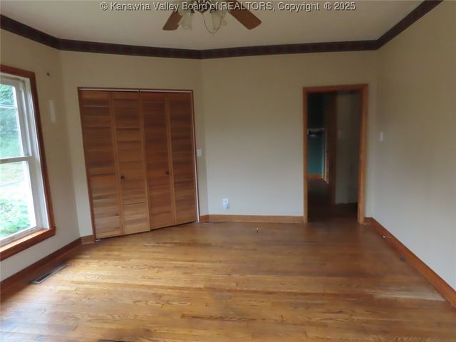 24376 MacCorkle Avenue, Hansford, WV 25103