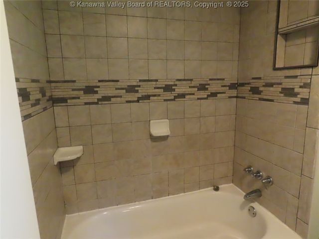 24376 MacCorkle Avenue, Hansford, WV 25103