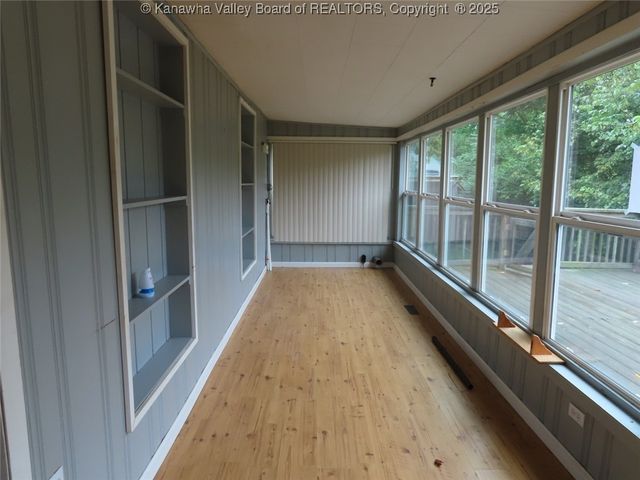 24376 MacCorkle Avenue, Hansford, WV 25103