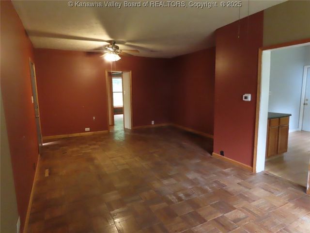 24376 MacCorkle Avenue, Hansford, WV 25103