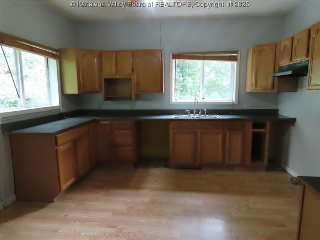 24376 MacCorkle Avenue, Hansford, WV 25103