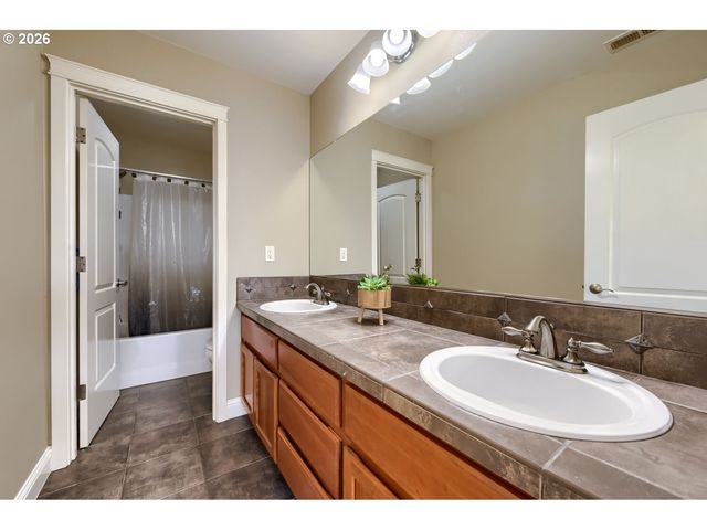 8689 Sw 71ST Ter, Portland, OR 97223