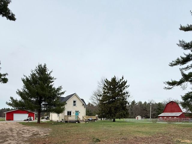 9363 E 56th Street E, Croton Twp, MI 49337