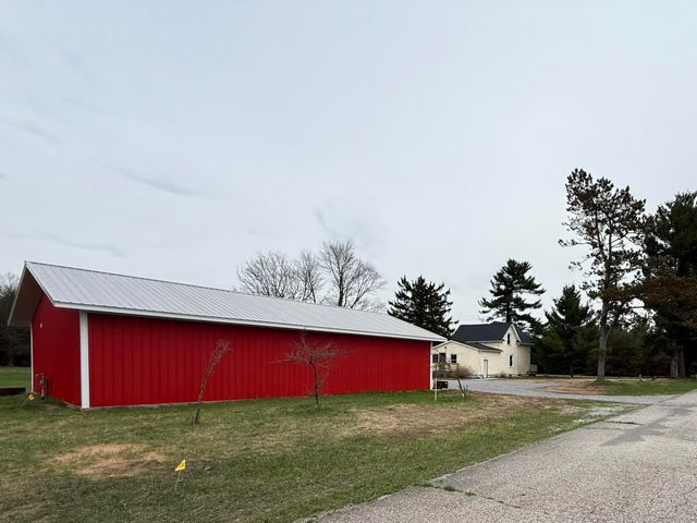 9363 E 56th Street E, Croton Twp, MI 49337