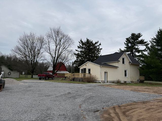 9363 E 56th Street E, Croton Twp, MI 49337