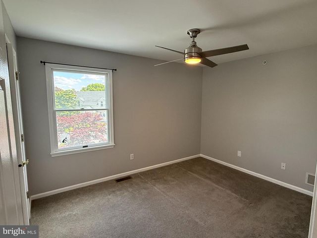 154 3RD AVE, Broomall, PA 19008