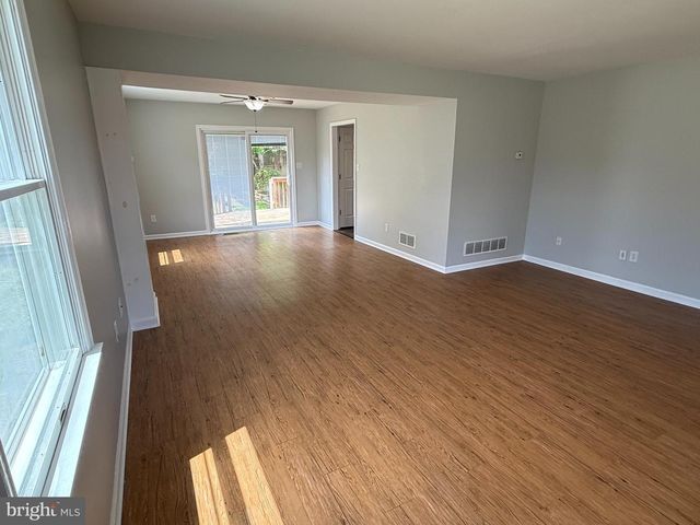 154 3RD AVE, Broomall, PA 19008