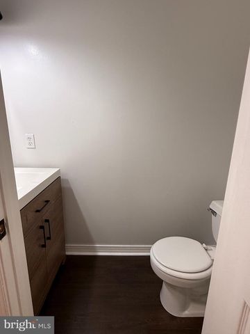 154 3RD AVE, Broomall, PA 19008