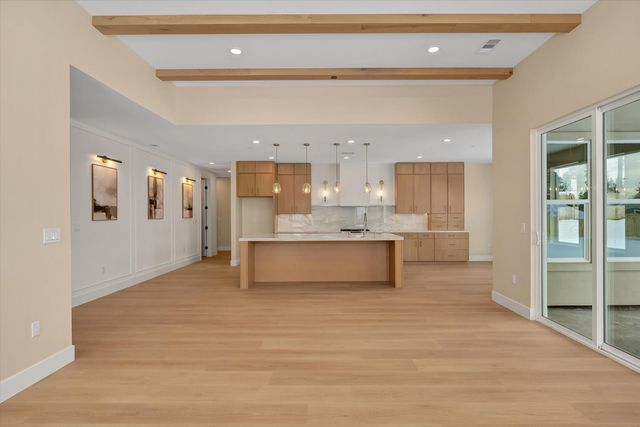 6683 Woodland Dr, Paradise, CA 95969