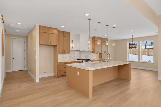 6683 Woodland Dr, Paradise, CA 95969