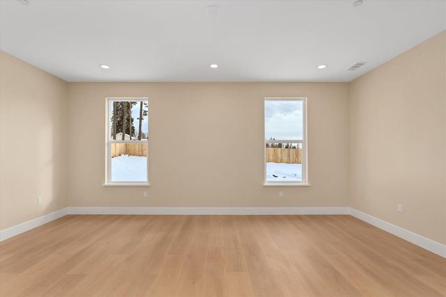 6683 Woodland Dr, Paradise, CA 95969