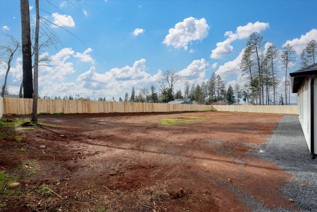 6683 Woodland Dr, Paradise, CA 95969