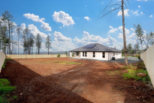 6683 Woodland Dr, Paradise, CA 95969