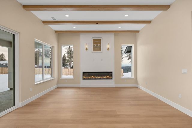 6683 Woodland Dr, Paradise, CA 95969