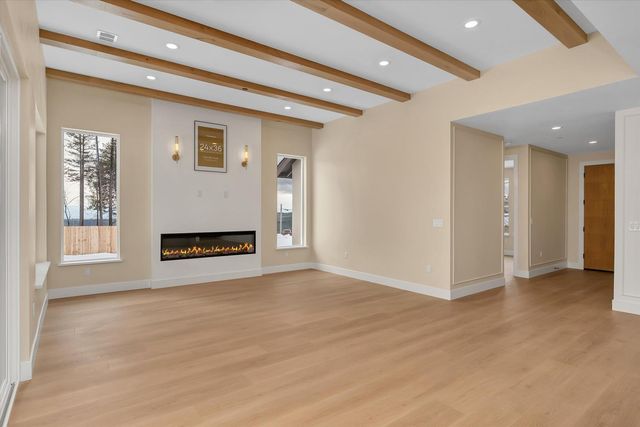 6683 Woodland Dr, Paradise, CA 95969