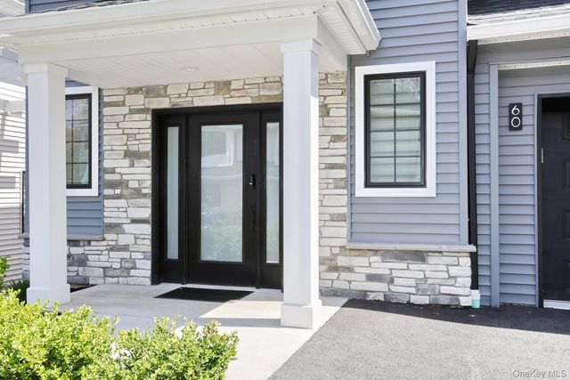 60 Silverwood Circle, Suffern, NY 10901