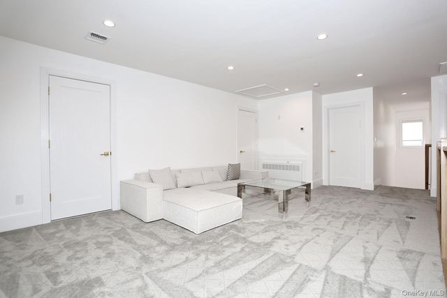 60 Silverwood Circle, Suffern, NY 10901