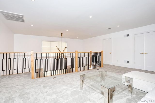 60 Silverwood Circle, Suffern, NY 10901