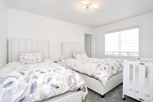 60 Silverwood Circle, Suffern, NY 10901