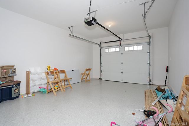 60 Silverwood Circle, Suffern, NY 10901