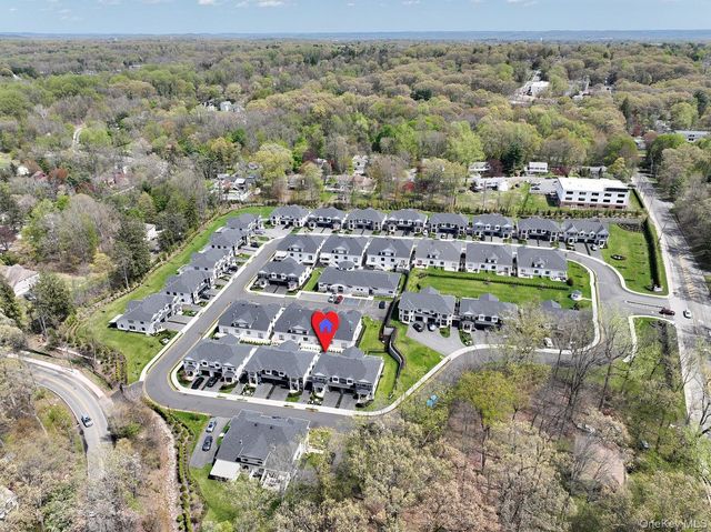 60 Silverwood Circle, Suffern, NY 10901