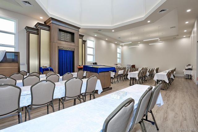 60 Silverwood Circle, Suffern, NY 10901