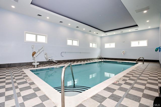 60 Silverwood Circle, Suffern, NY 10901