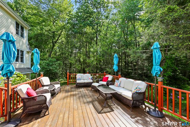 17 Briar Hill Road, Avon, CT 06001