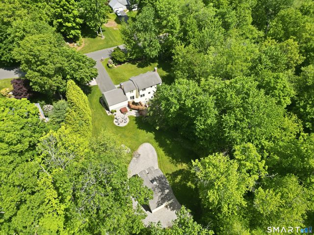 17 Briar Hill Road, Avon, CT 06001
