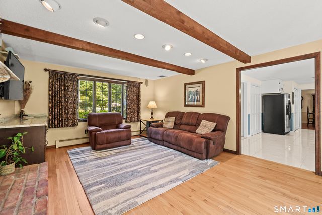 17 Briar Hill Road, Avon, CT 06001
