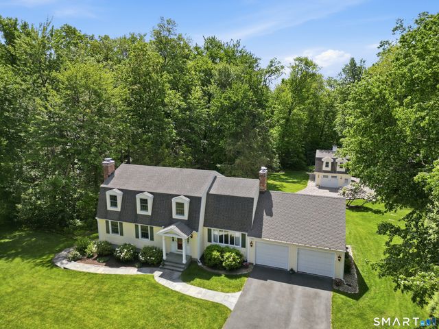 17 Briar Hill Road, Avon, CT 06001